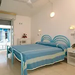 Hotel Edward 3*