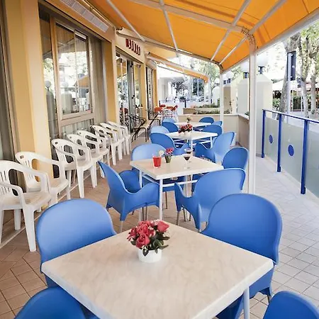 Hotel Edward 3*