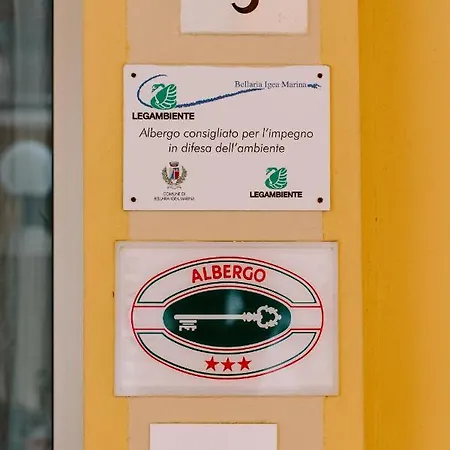 Edward Отель 3*