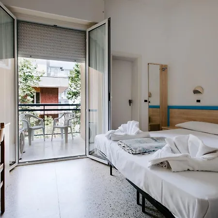 Отель Edward 3*