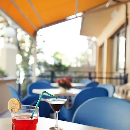Hotel Edward 3*