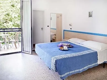 Edward מלון 3*