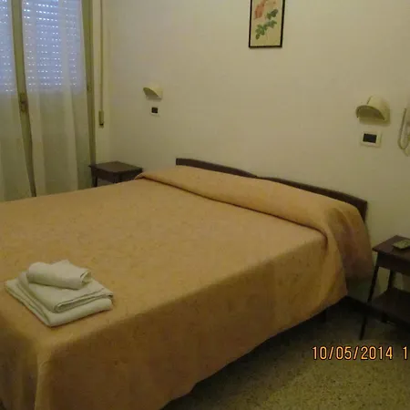 Hotel Edward 3*