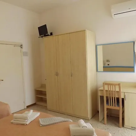 Отель Edward Беллария-Иджеа-Марина