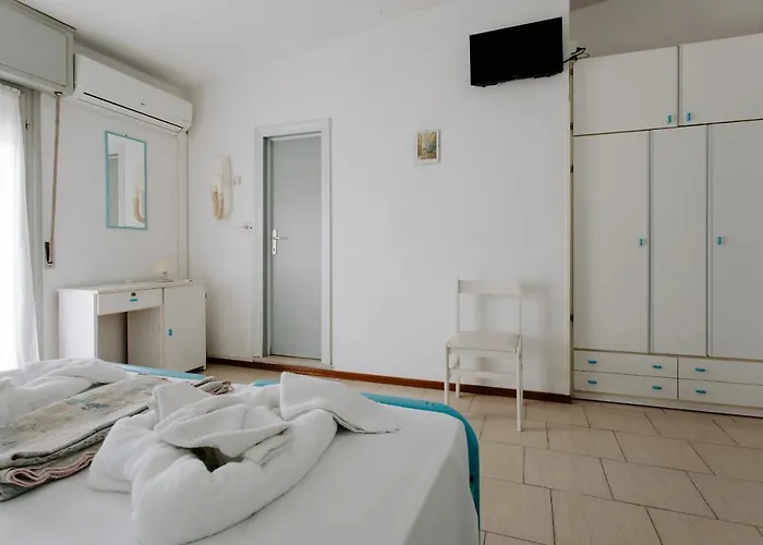 Edward Bellaria-Igea Marina